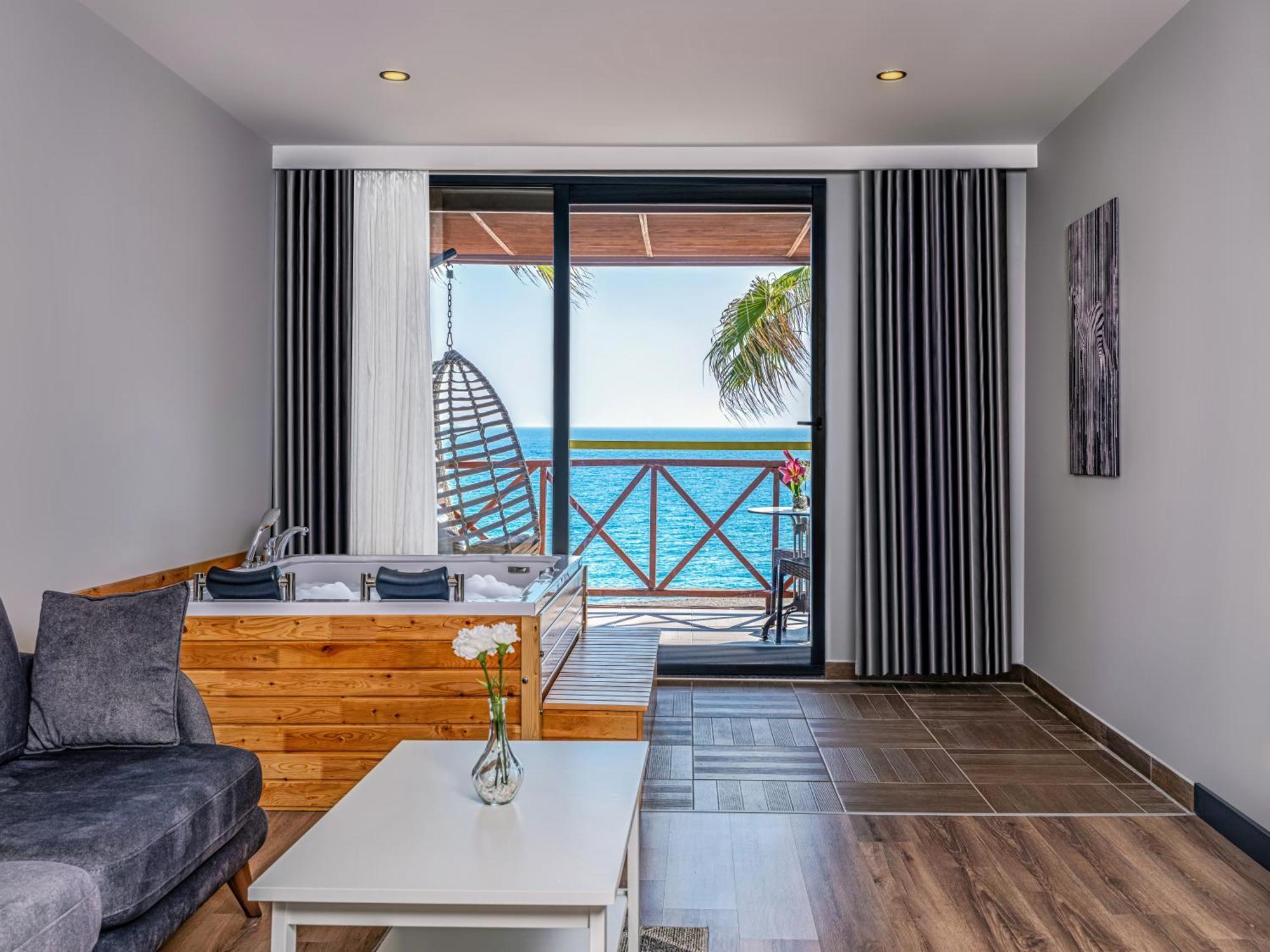 Adora Calma Beach Hotel Adults Only Kızılot Bagian luar foto