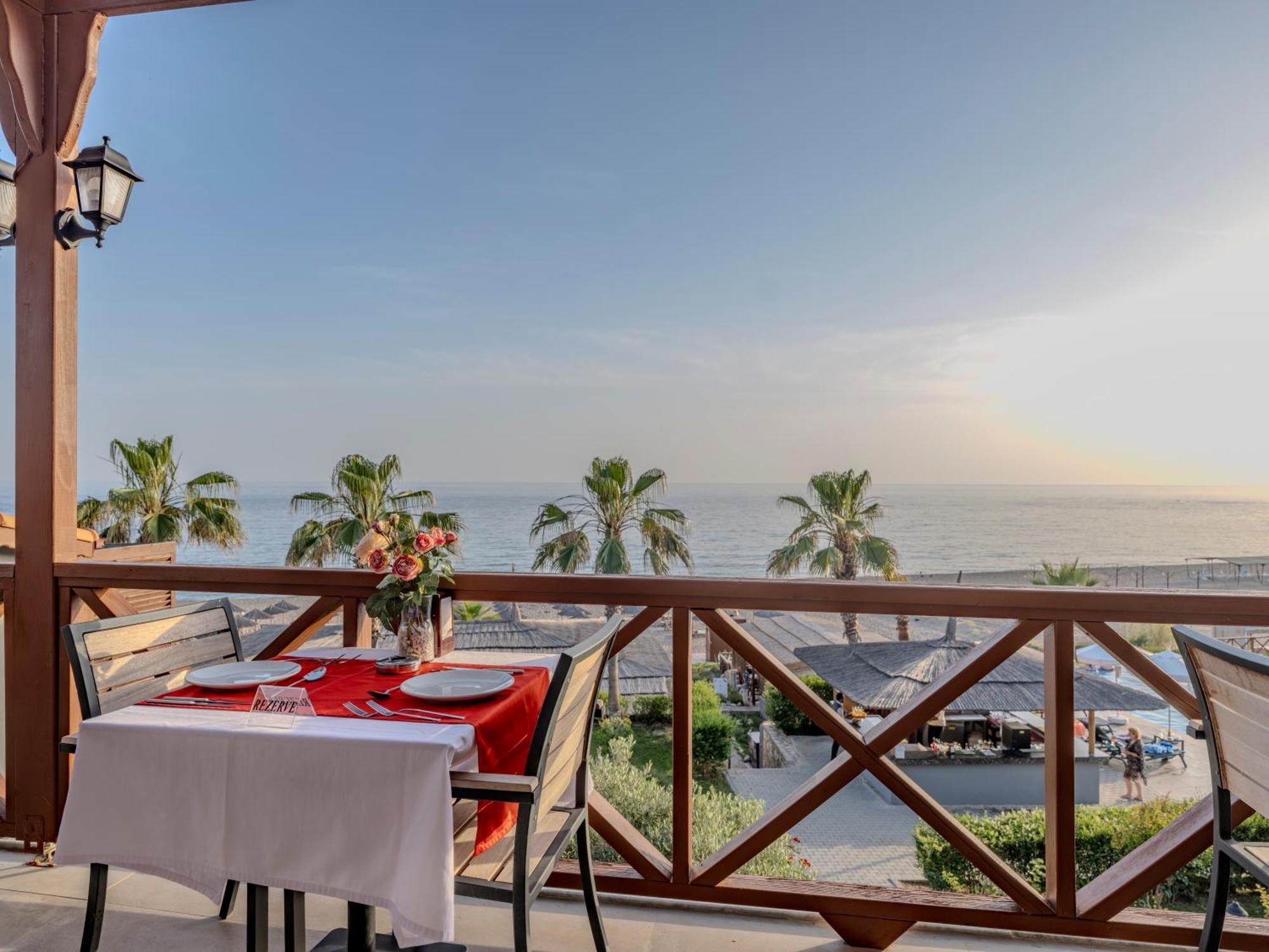 Adora Calma Beach Hotel Adults Only Kızılot Bagian luar foto
