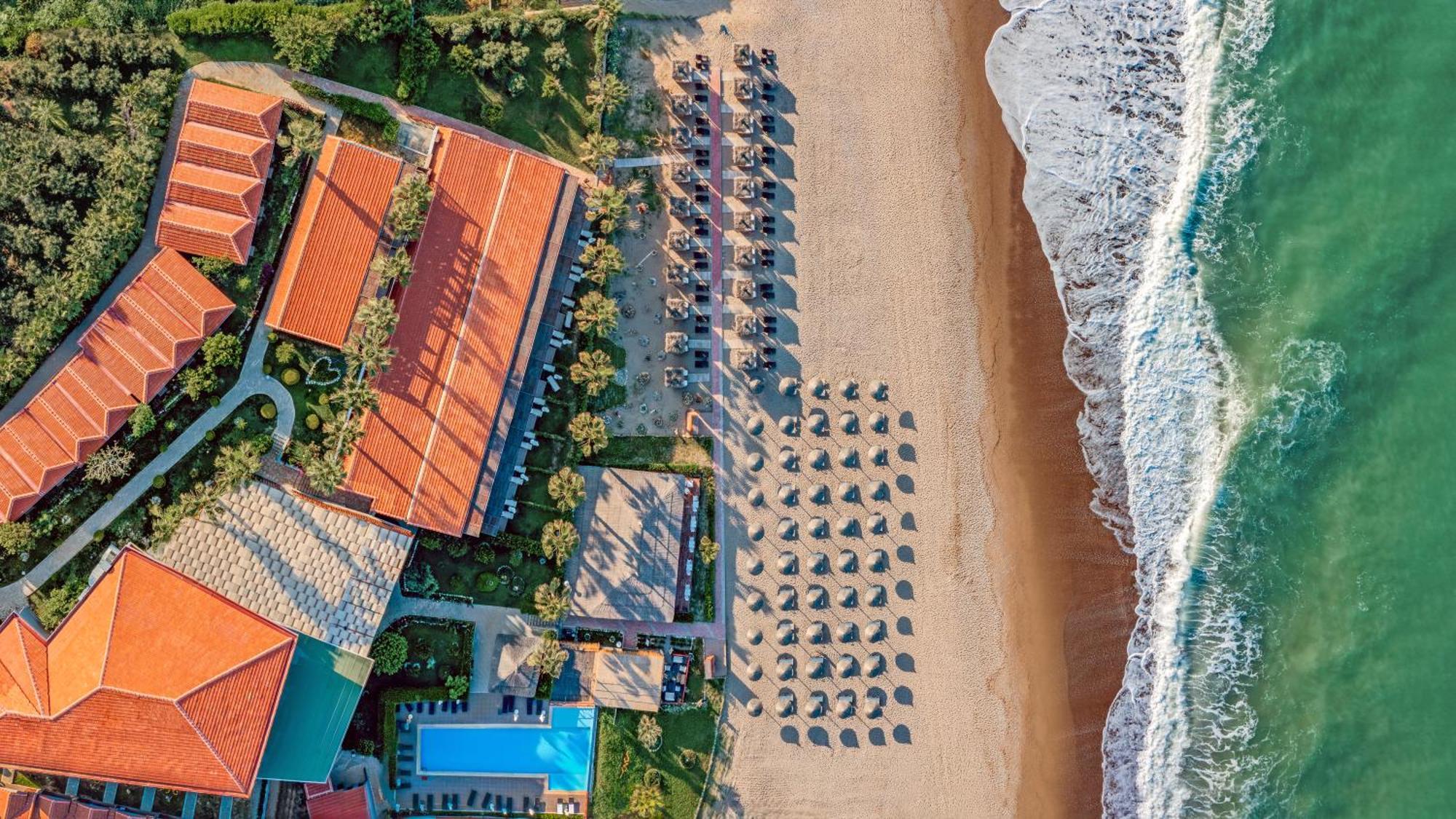 Adora Calma Beach Hotel Adults Only Kızılot Bagian luar foto