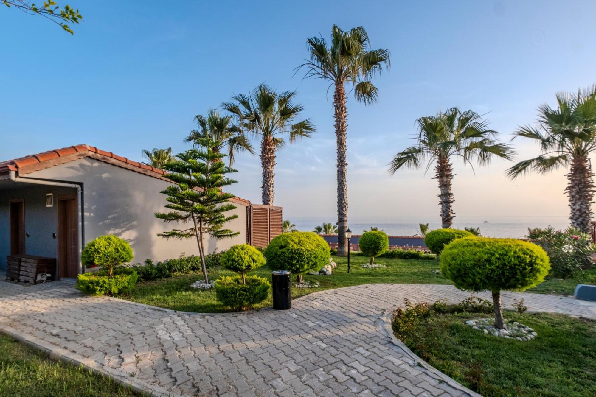 Adora Calma Beach Hotel Adults Only Kızılot Bagian luar foto