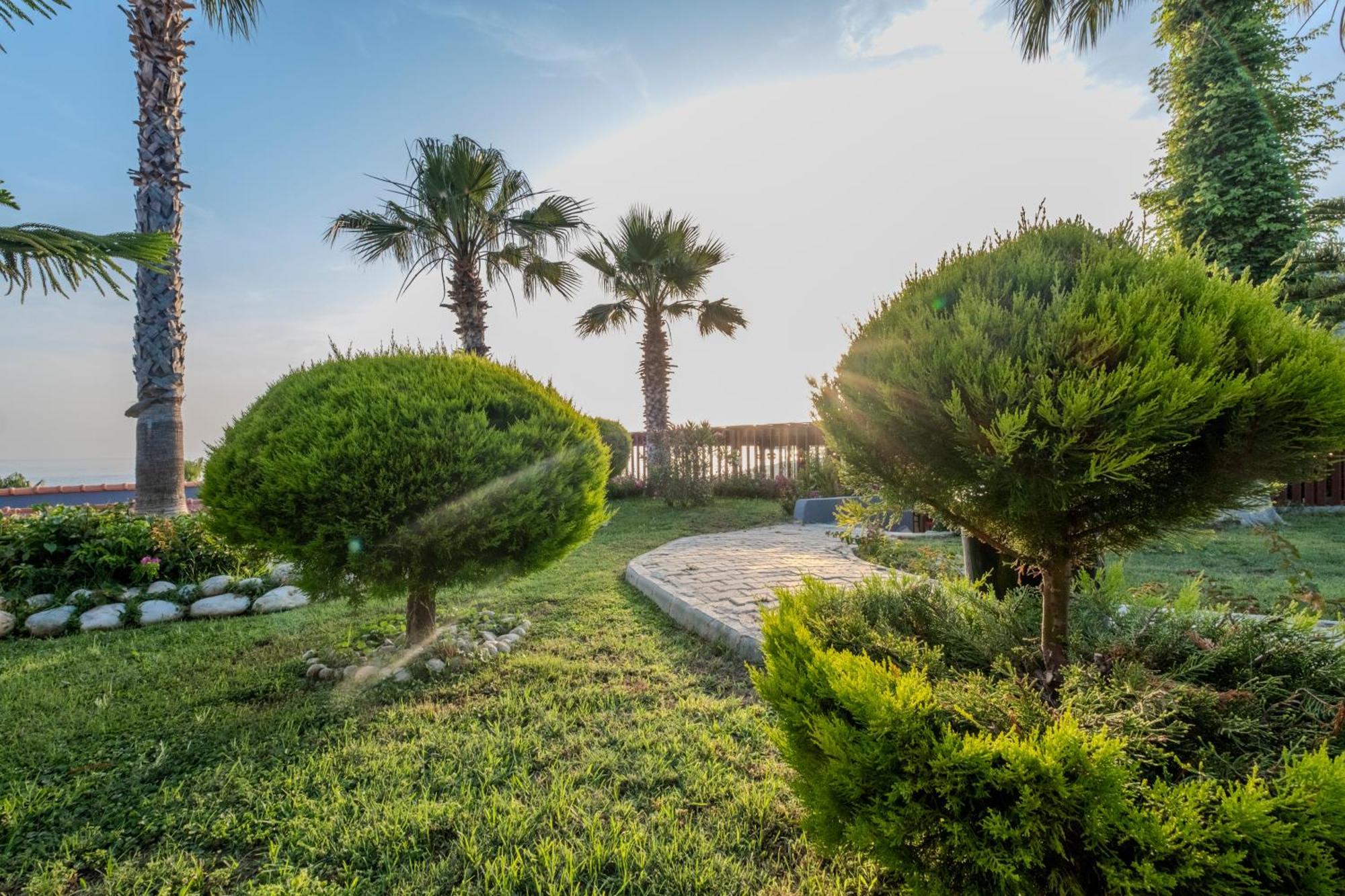 Adora Calma Beach Hotel Adults Only Kızılot Bagian luar foto