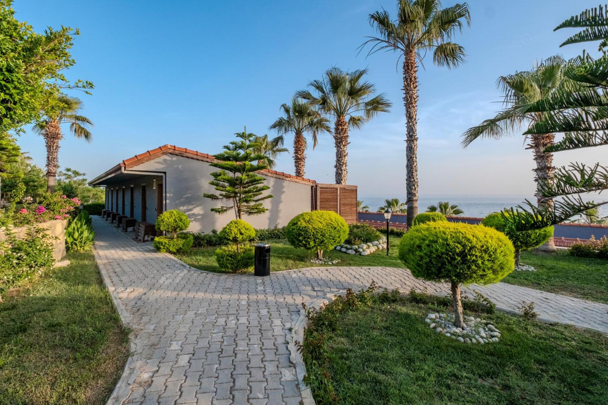 Adora Calma Beach Hotel Adults Only Kızılot Bagian luar foto