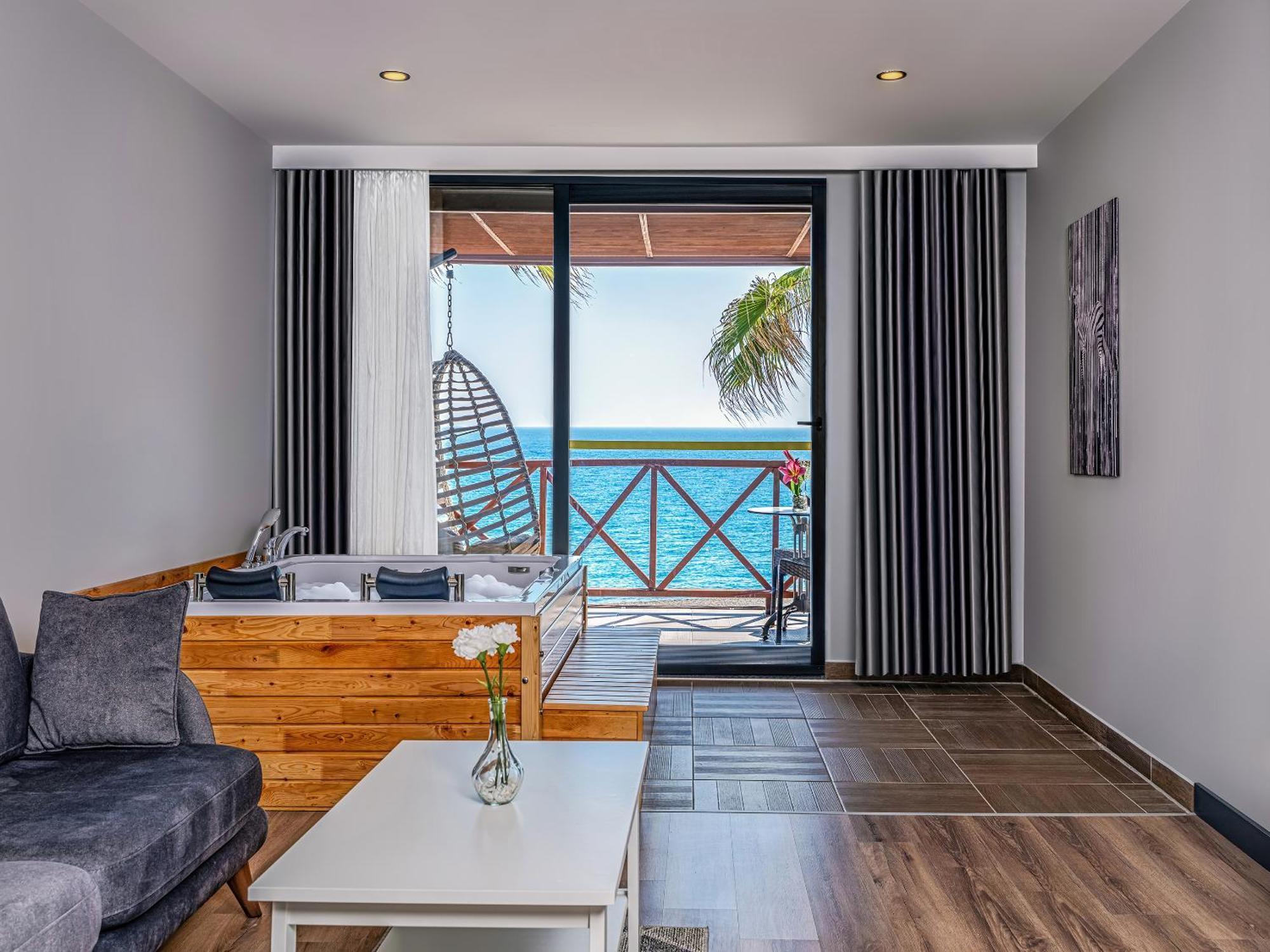 Adora Calma Beach Hotel Adults Only Kızılot Bagian luar foto